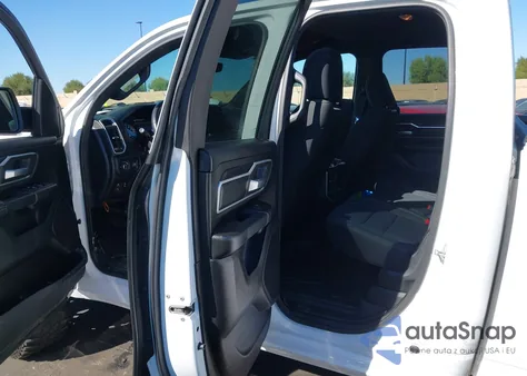 2022 Ram 1500 Big Horn 4X2 6'4 Box z USA, uszkodzony, nr VIN 1C6RREBT4NN274143